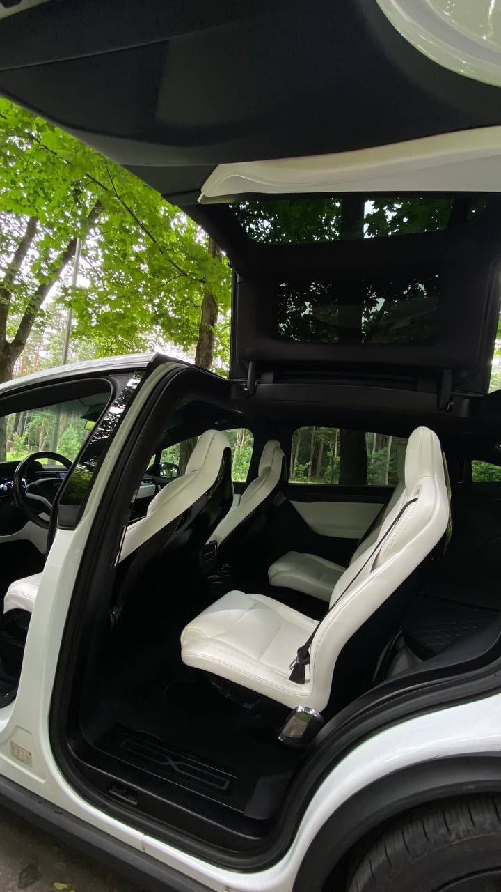 Tesla model X d90 Dual-motor