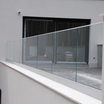 Balustrady szklane, barierki na taras,balkon,daszki szklane