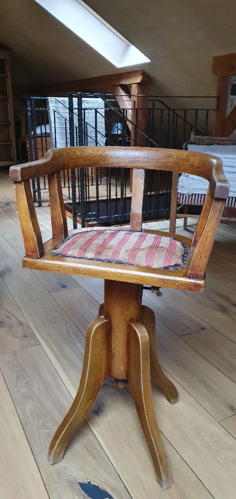 Zabytkowe krzesełko fotelik dziecięcy loft vintage