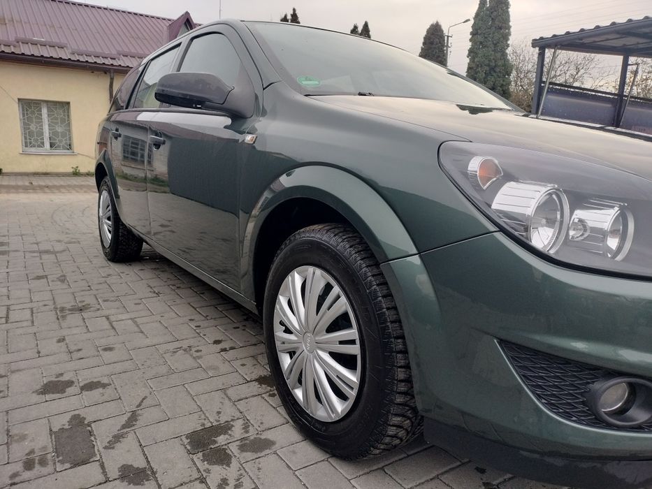 Продам свіжопригнаннй автомобіль