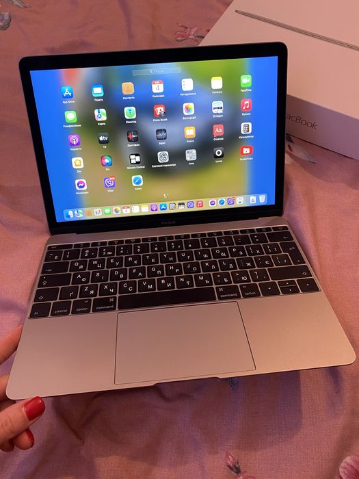 MacBook 12 inch.