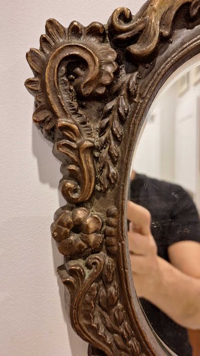 Lusterko vintage na ścianę