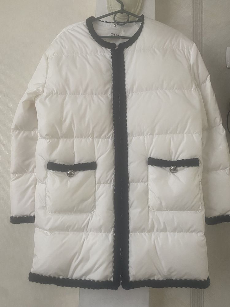 Продам пухове пальто Miu Miu
