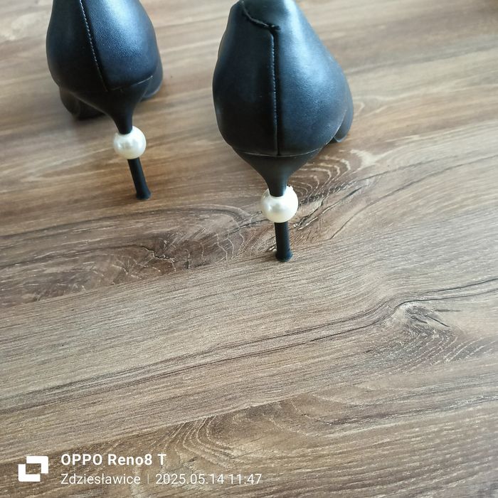 Buciki damskie na szpilkach