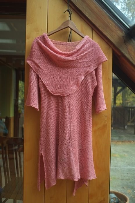 ekskluzywna różowa sukienka tunika artystyczna handmade aplikacja