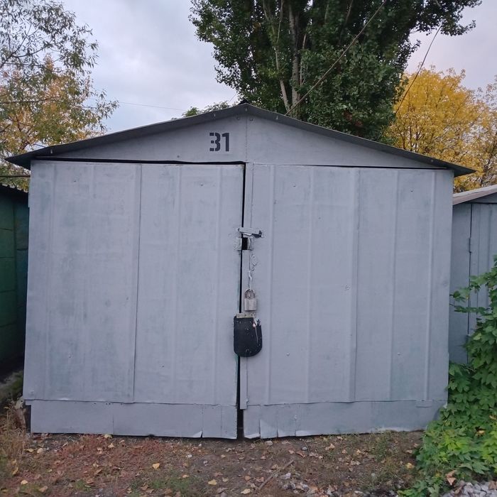 Продаю гараж Березняки