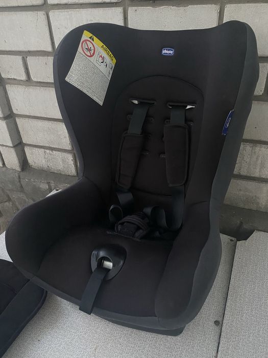 Автокрісло Chicco cosmos 0-13kg / 9-18kg