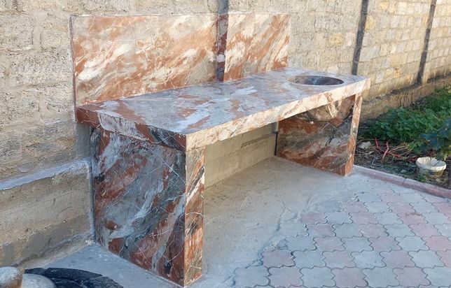 Уличный стол у мангала под мрамор
