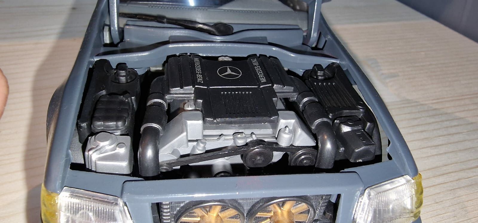 Model 1/18 Mercedes 500SL unikatowe malowanie