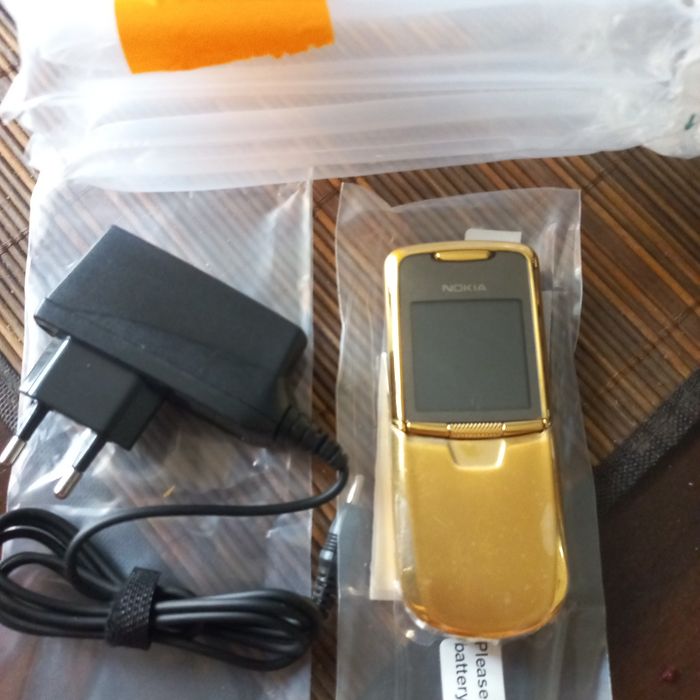 Nokia 8800 металевий корпус