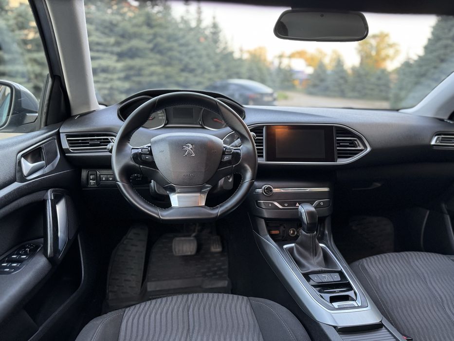 Продам Peugeot 2015