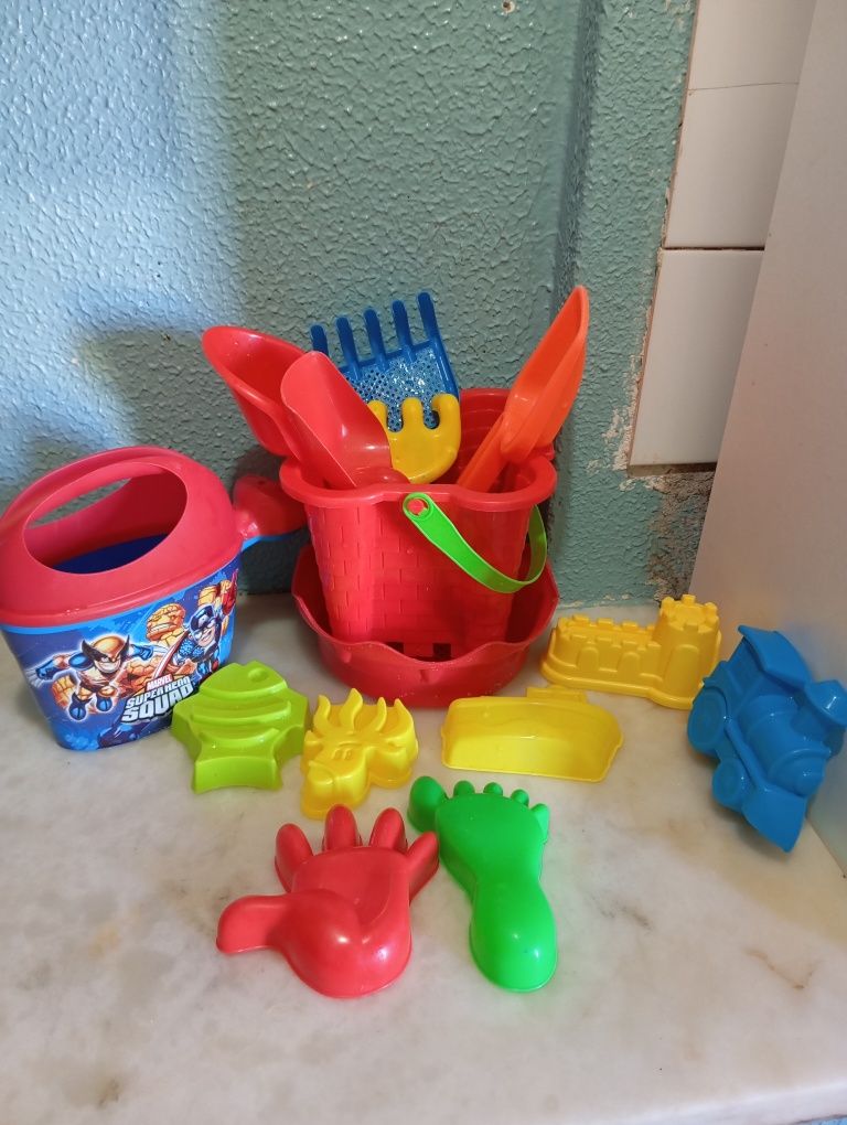 Conjunto de brinquedos de praia para crianças