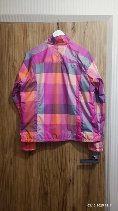 Куртка -вітровка, розмір L, "The north face"