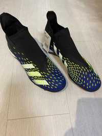 Сороконожки Adidas Predator Freak