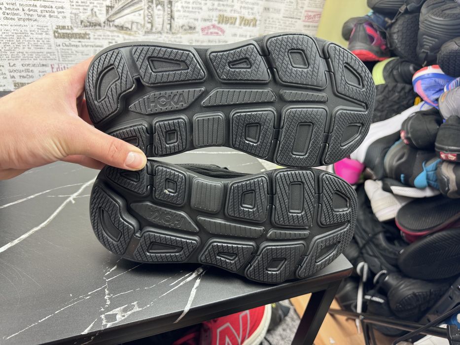 Оригінал Розмір 41 Кросівки Hoka One One Bondi 9 / Взуття