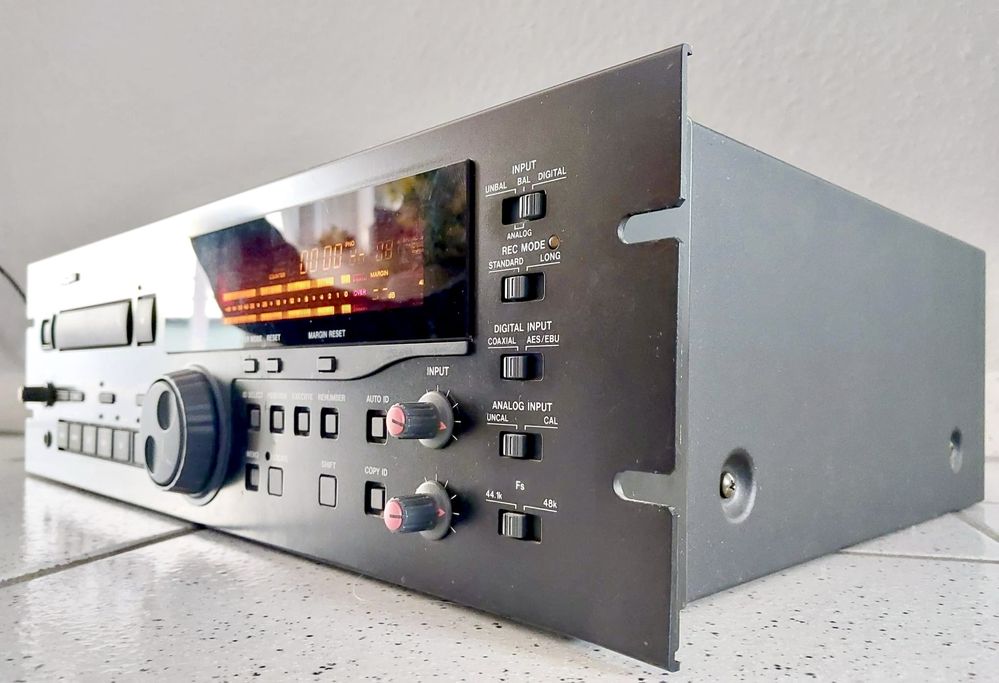 TASCAM DA-30 MK II Magnetofon DAT Recorder