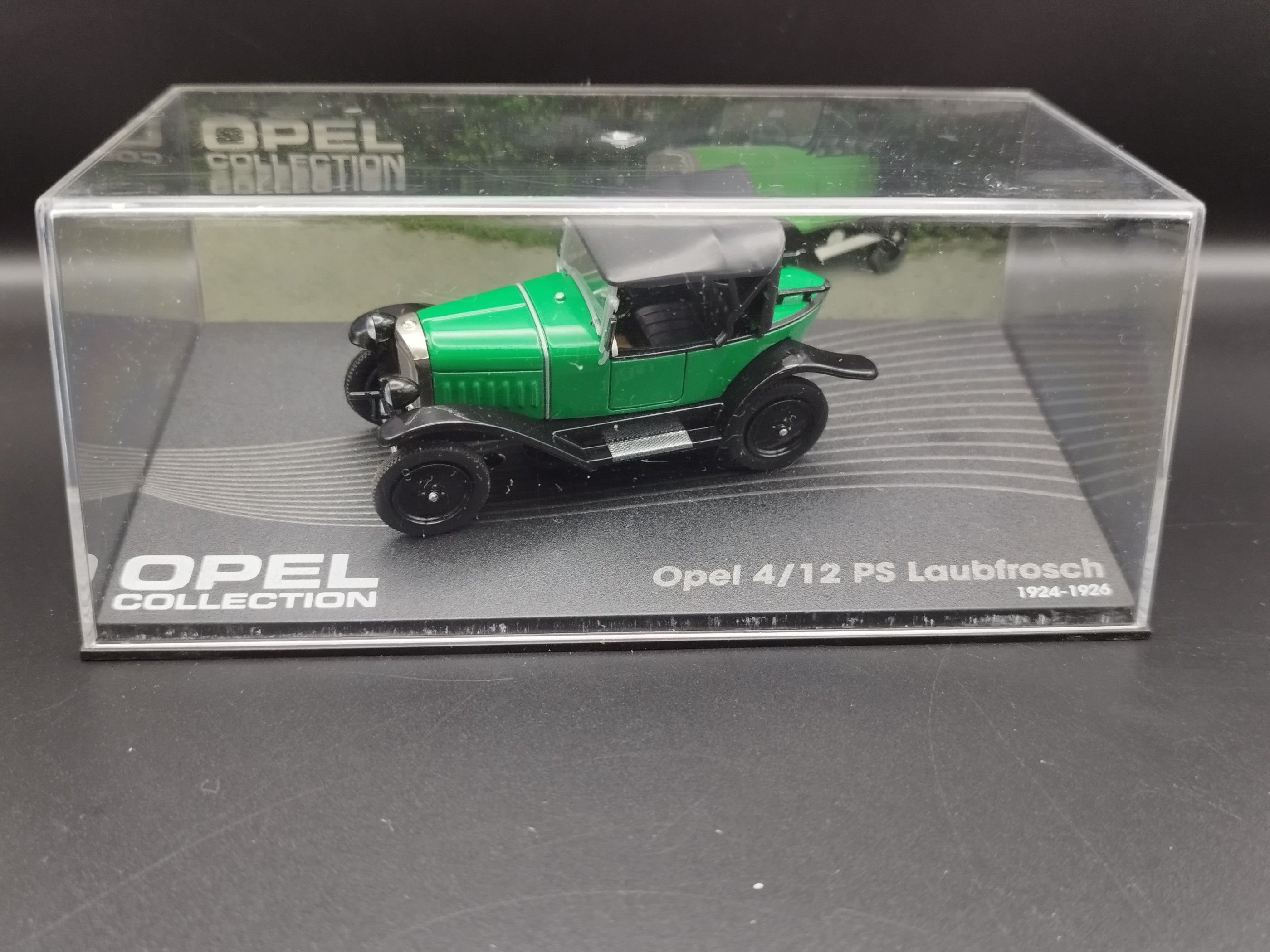 1:43 Opel Collection 1924-26 Opel 4/12 Laubfrosch model używany