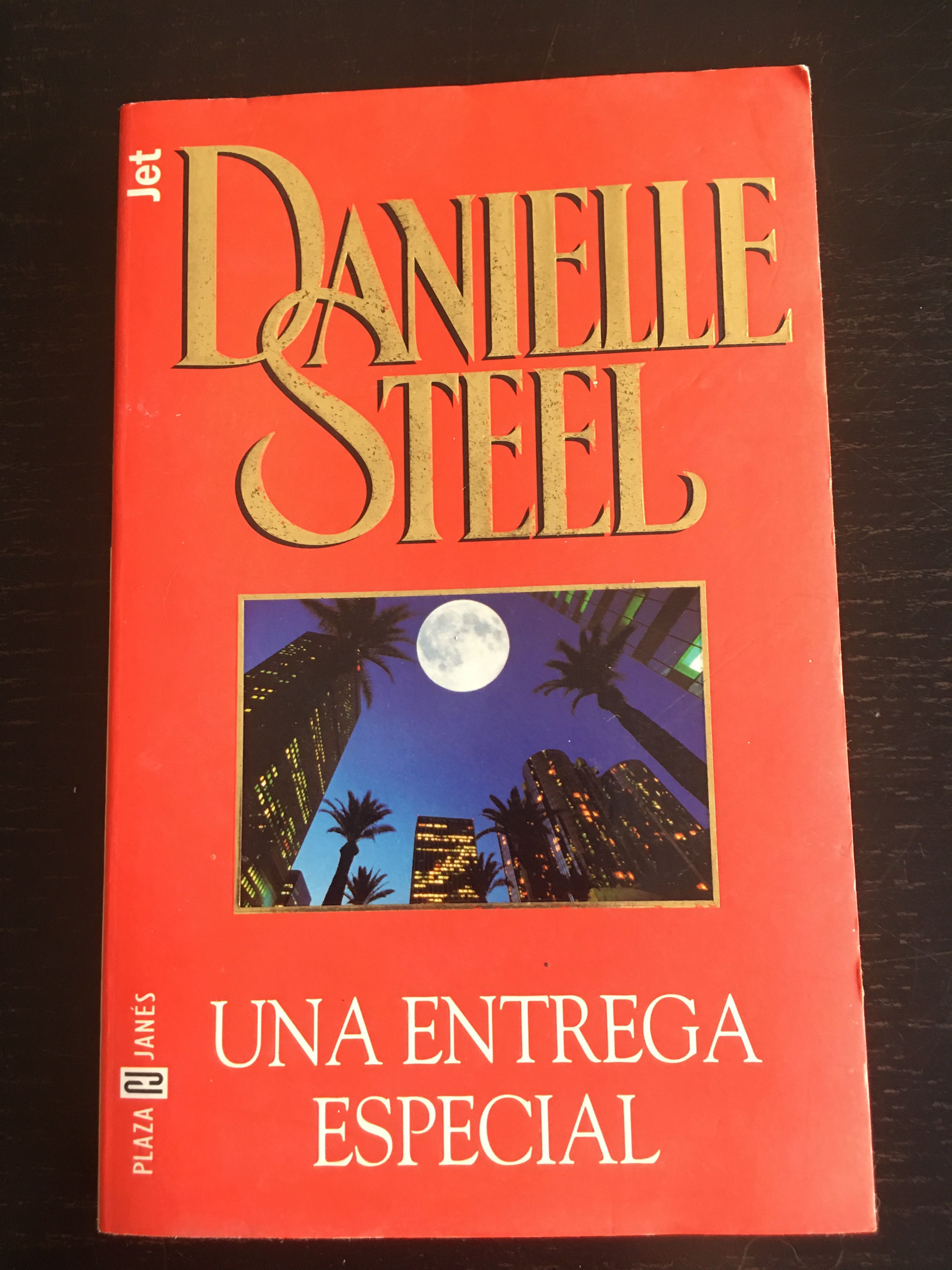 Una entrega especial, Danielle Steel