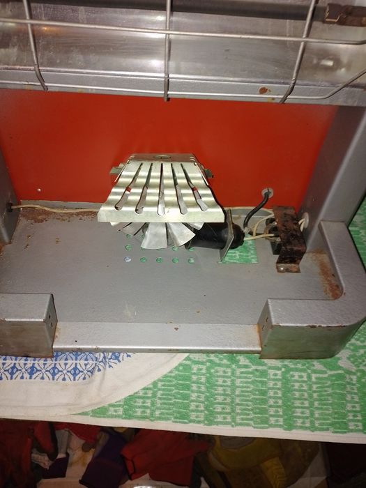 Продам електричний камін "Уголек"