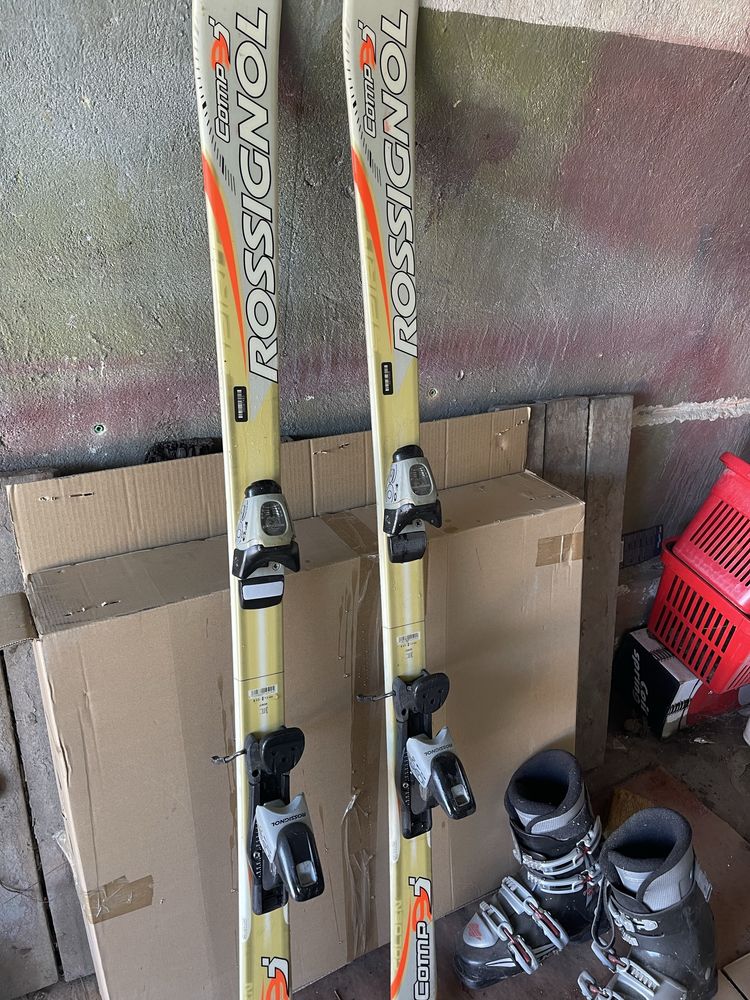 Лижі Rossignol і ботинки комплект