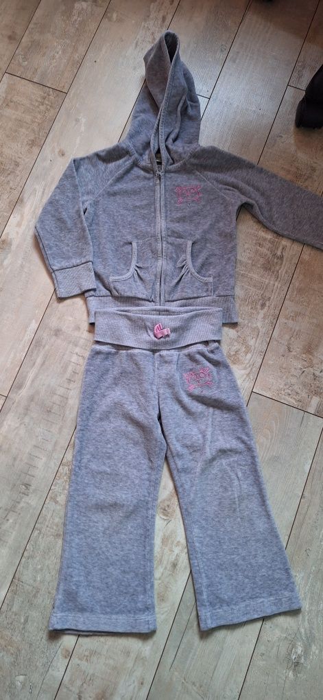 Dres dla dziewczynki r. 98/104