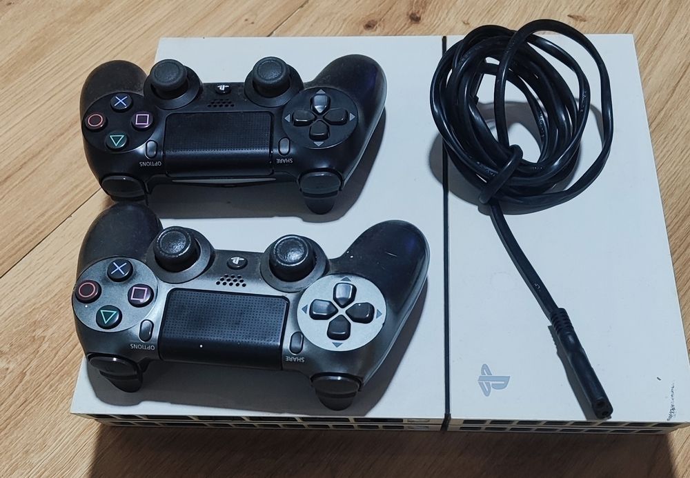 PS4+2 comandos +kit óculos Vr