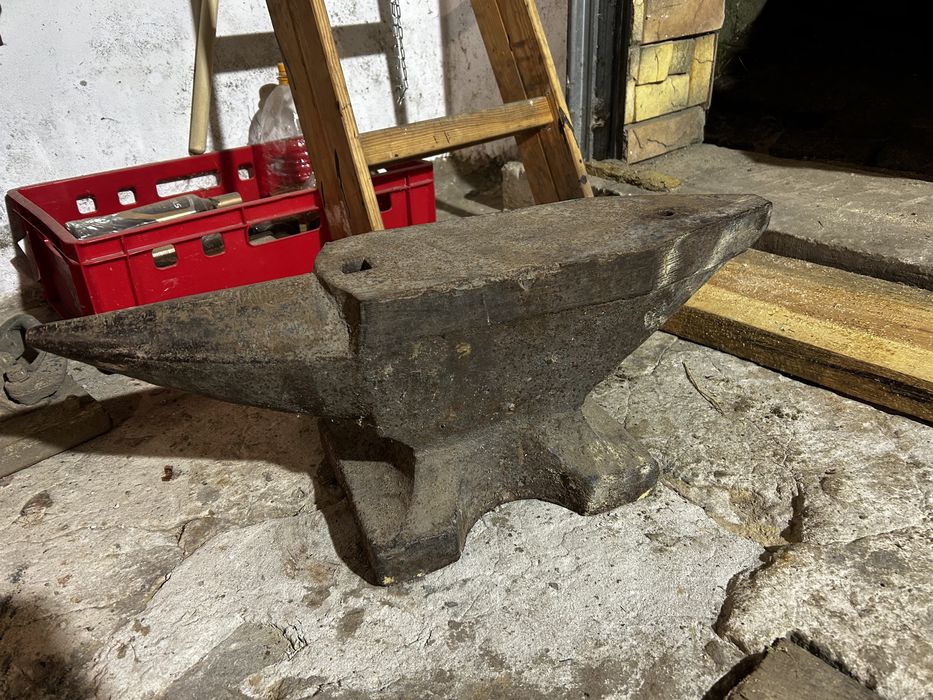 Stare Kowadło 95kg super stan