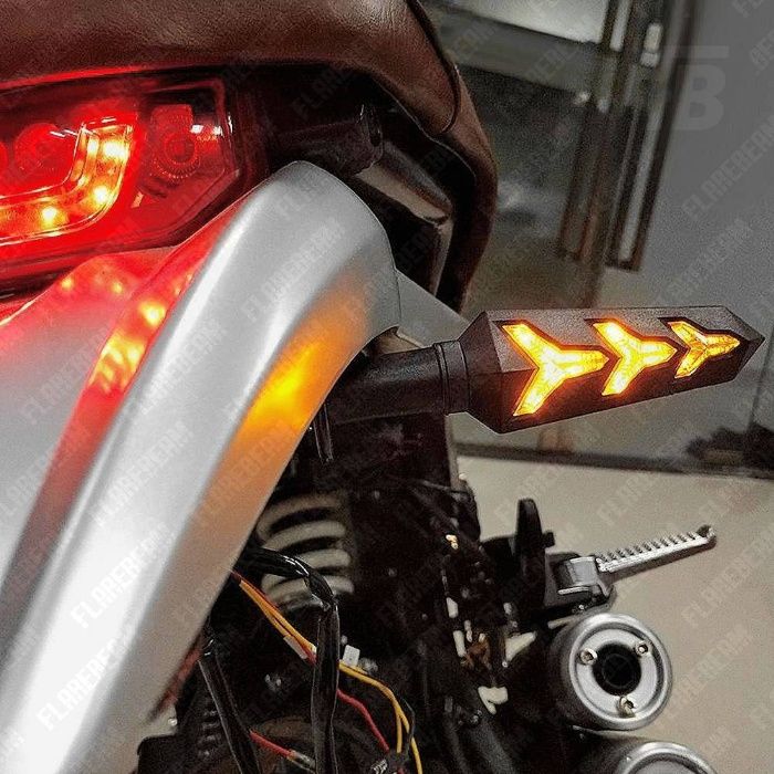 ДХО повороты габариты стопы на мотоцикл скутер мопед мото LED диодные