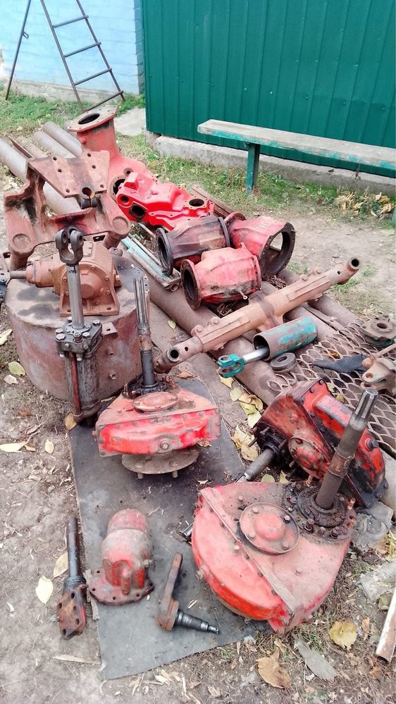 Запчастини трактора т25