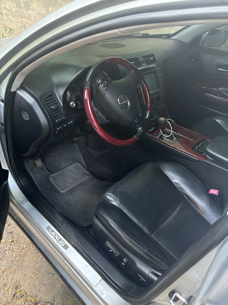 Продам lexus gs300 awd