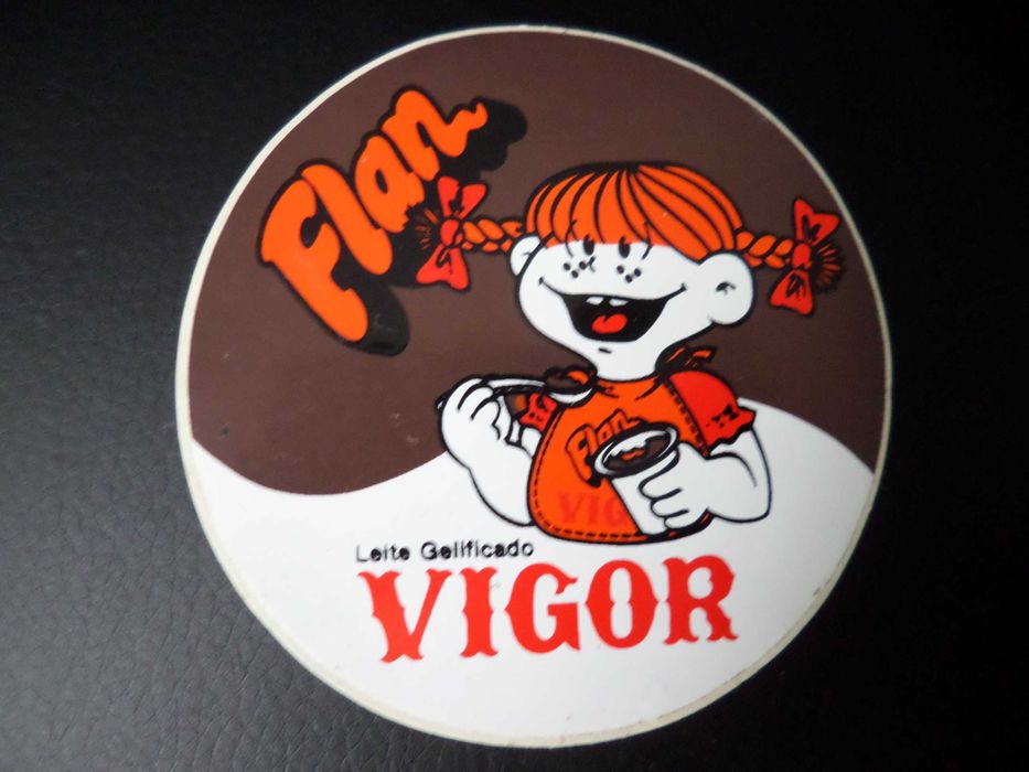 Autocolante / Adesivo Publicitário :Flan , Leite Vigor
