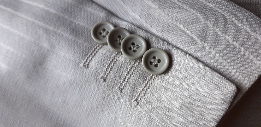 Garnitur męski w prążki 54