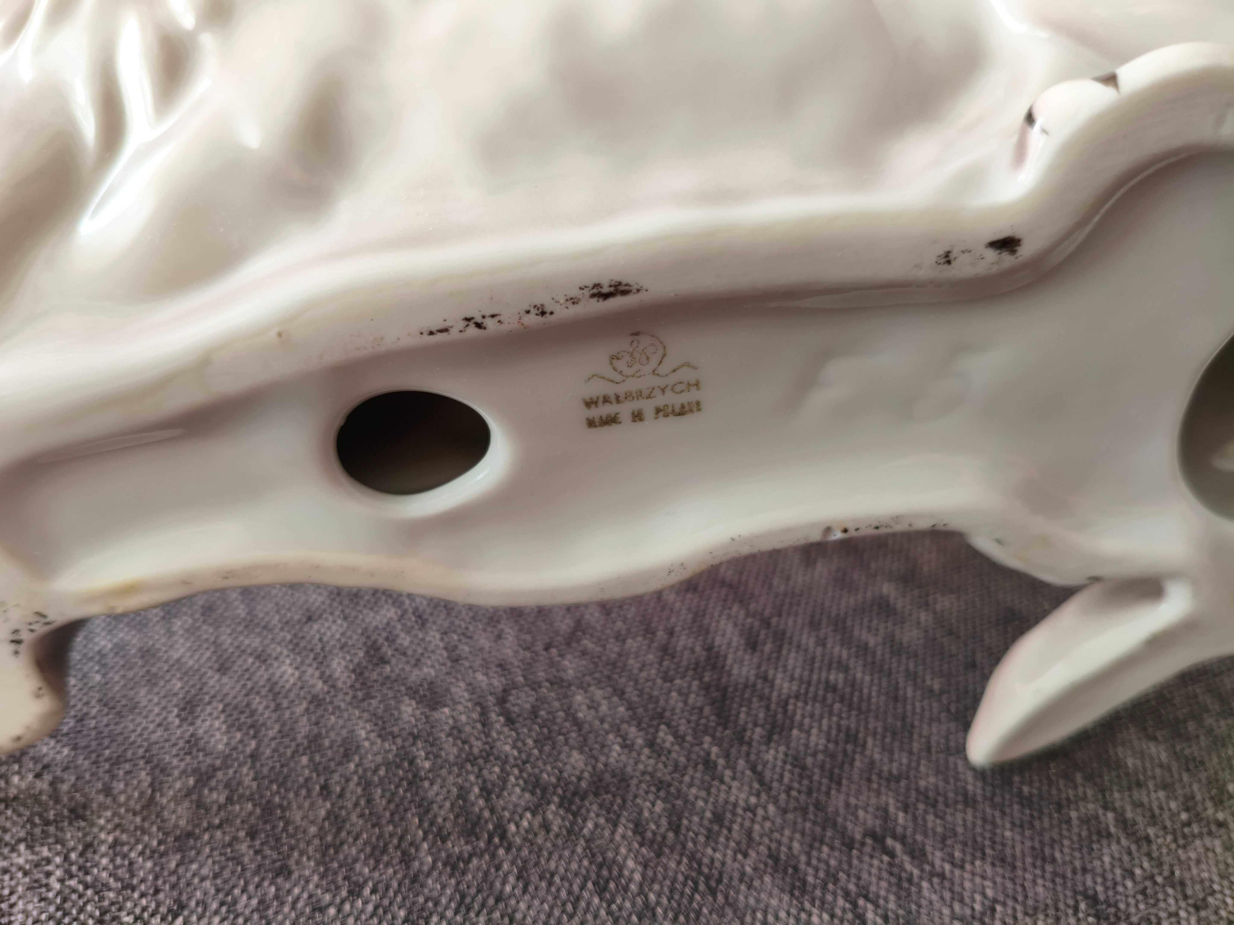 Hart Wałbrzych 33cm stan bdb piękny okazały szary