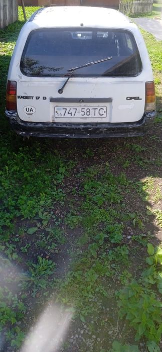 Лобове скло Опель Кадет універсал