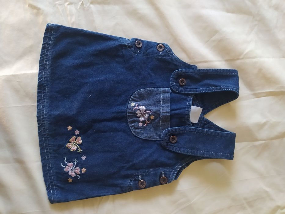 Sukienki niemowlęce paczka 6 sztuk, r. 62-80