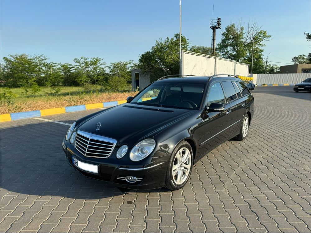 Mercedes-Benz e220