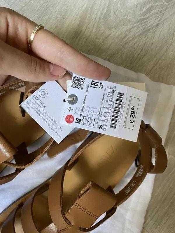 Босоніжки сандалі Zara шкіра