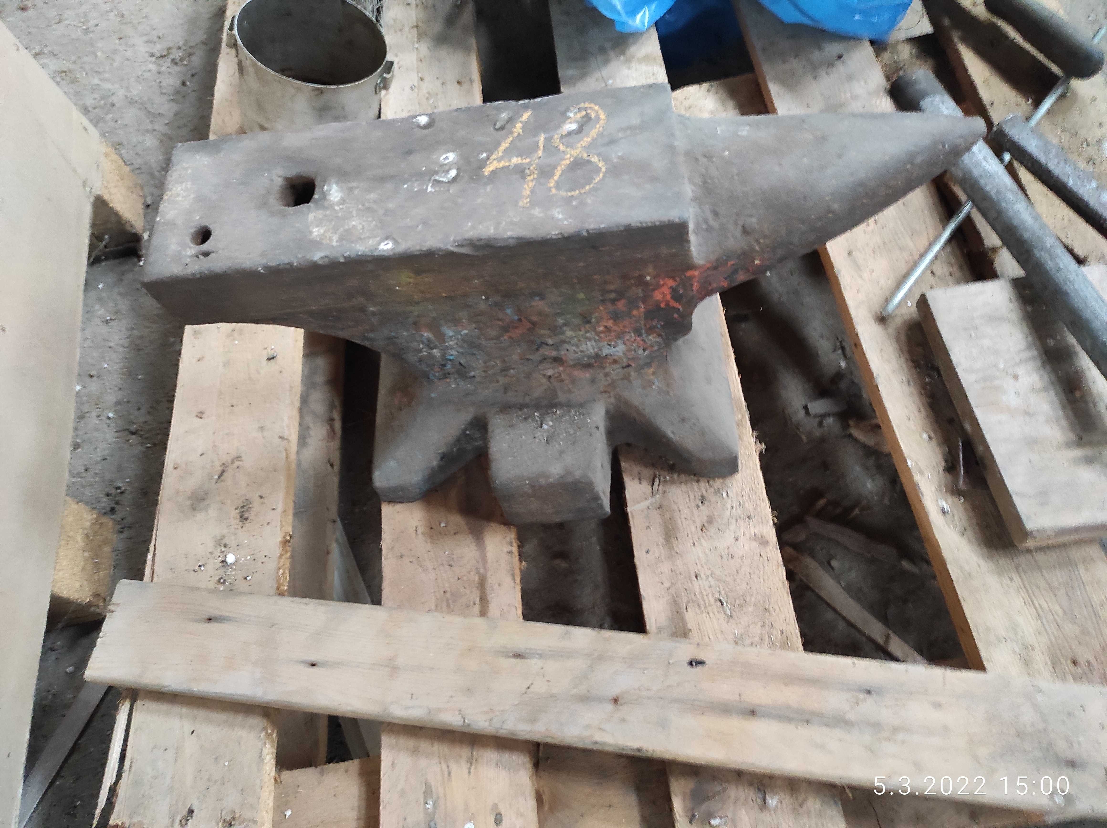 Kowadło kowalskie 54Kg, 49Kg, 48 Kg.