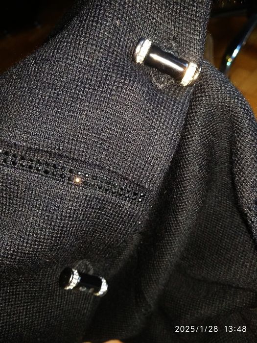 И кофта и полупальто