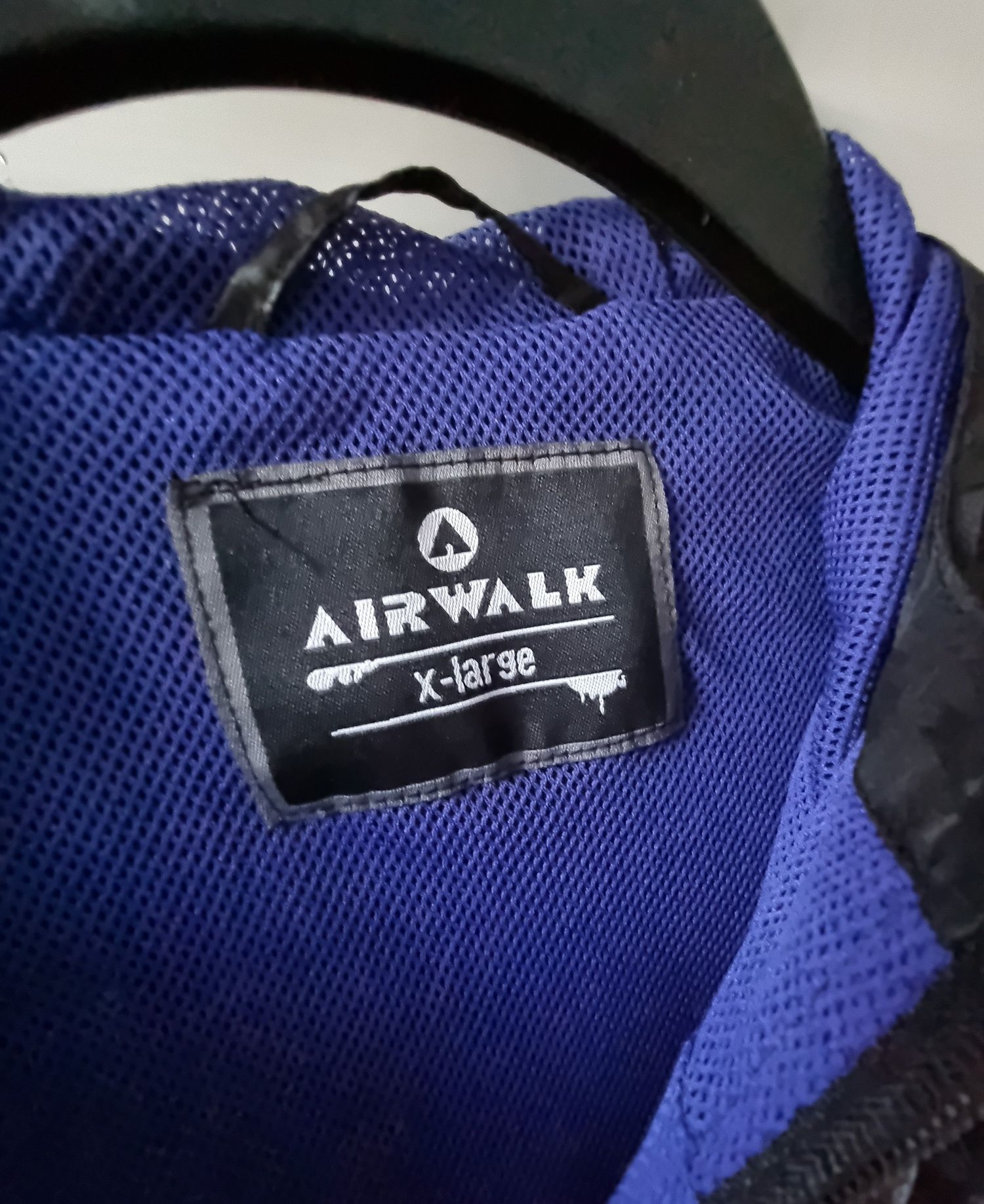 Meska wiatrówka moro Airwalk XL
