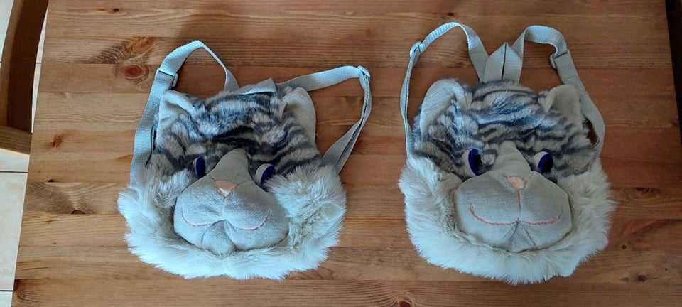 Par de mochilas de criança muito bonitas