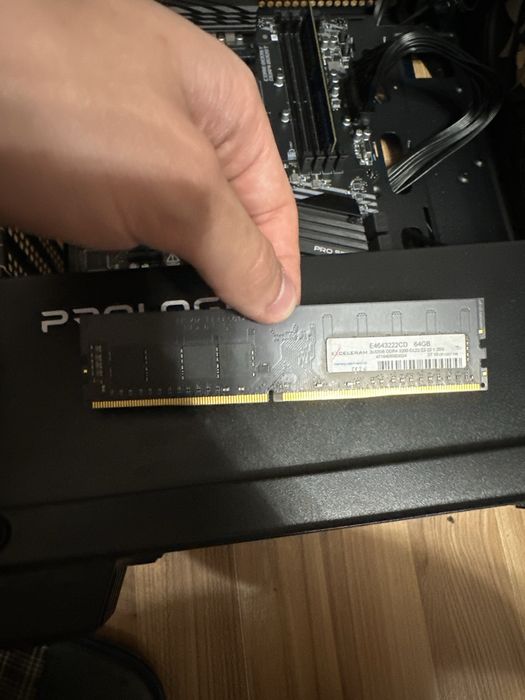 Оперативна памʼять 64gb (2x32) DDR4