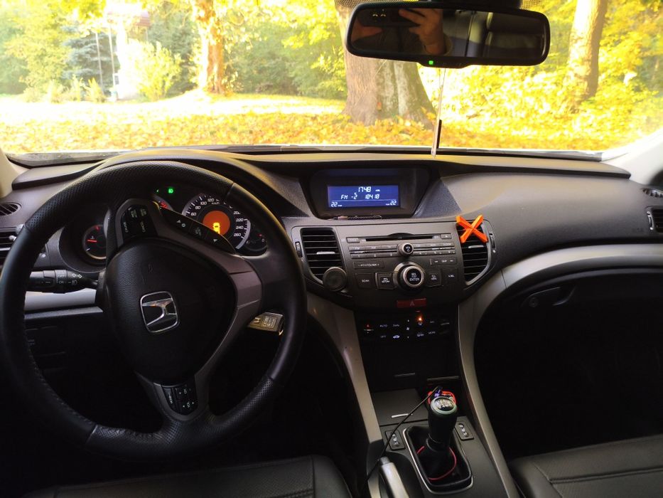 Продам Хонда акорд 8