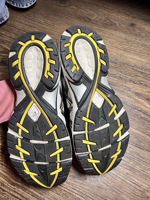 Чоловічі кросівки asics