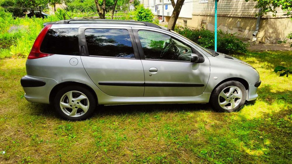Продам Peugeot 206 SW
