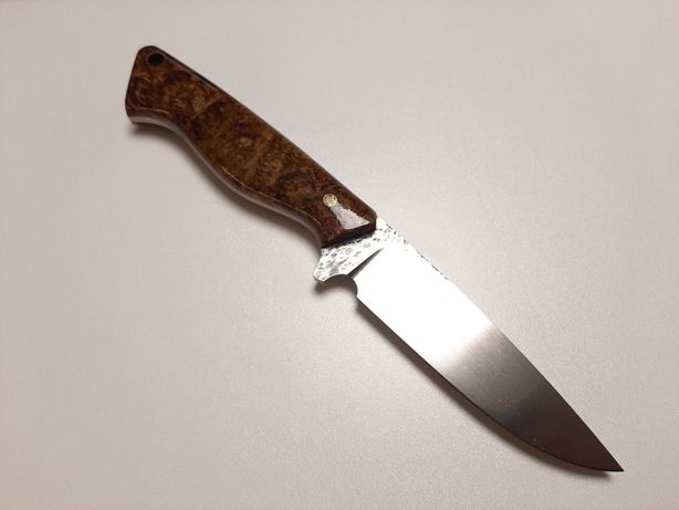 Nóż myśliwski oryginalny od Skud knives stal nierdzewna D2, czeczota