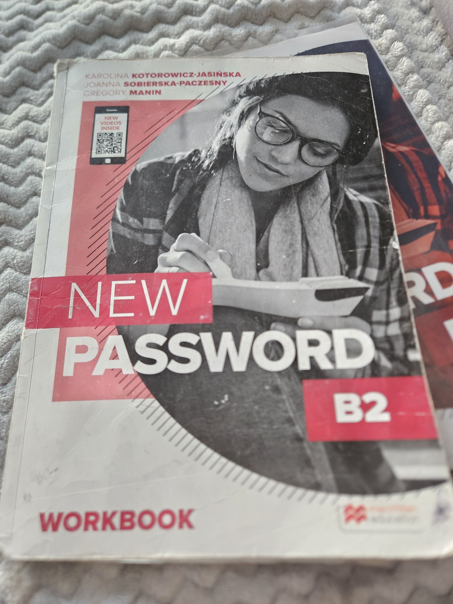 NEW PASSWORD B2 podręcznik plus Ćwiczenia