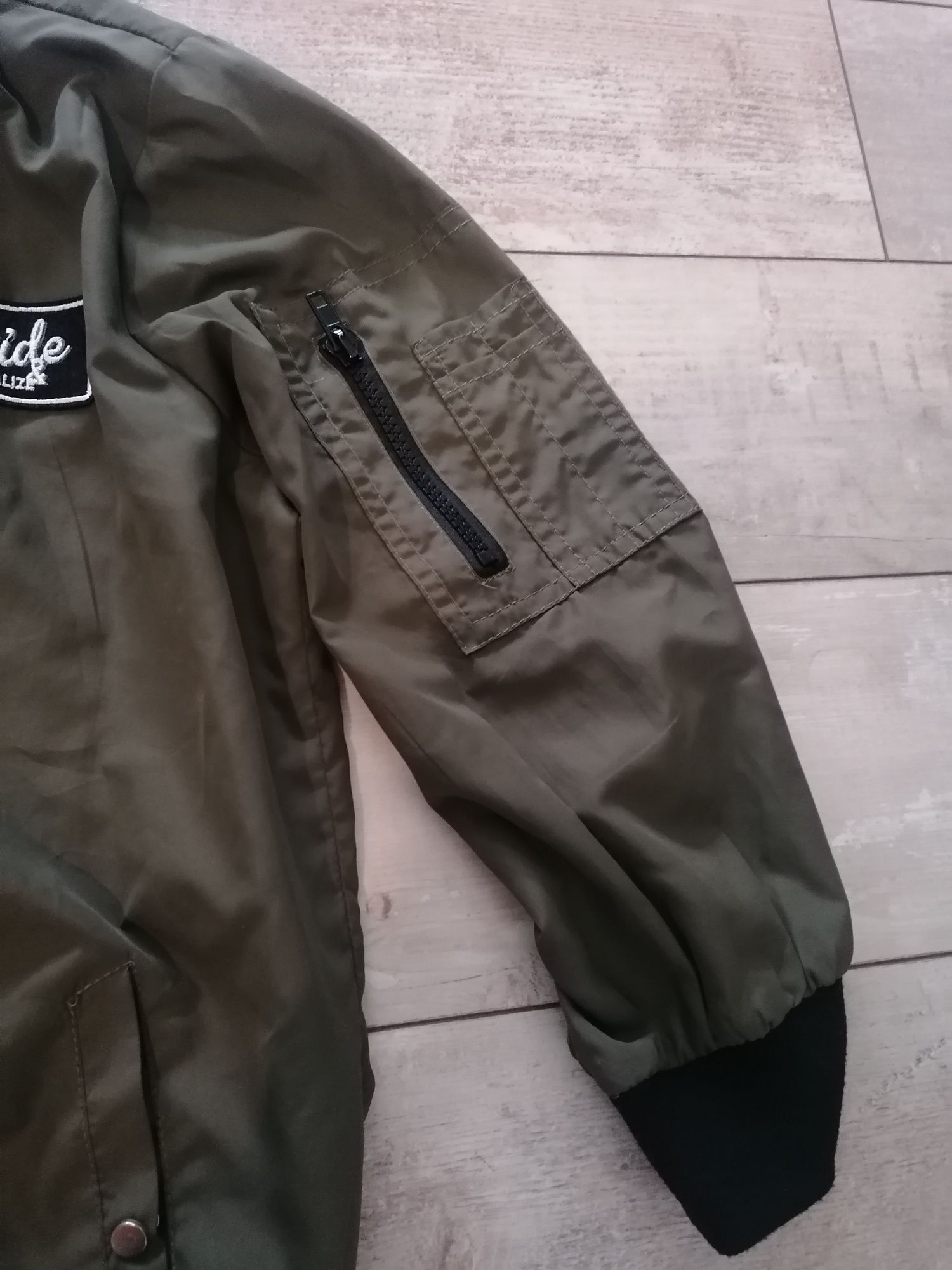 Cienka bluza khaki bomberka Sinsay xs