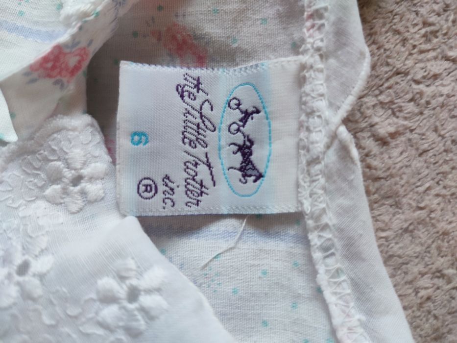 Koszula dla dziewczynki r. 110/116 retro vintage z haftowanym kołnierz