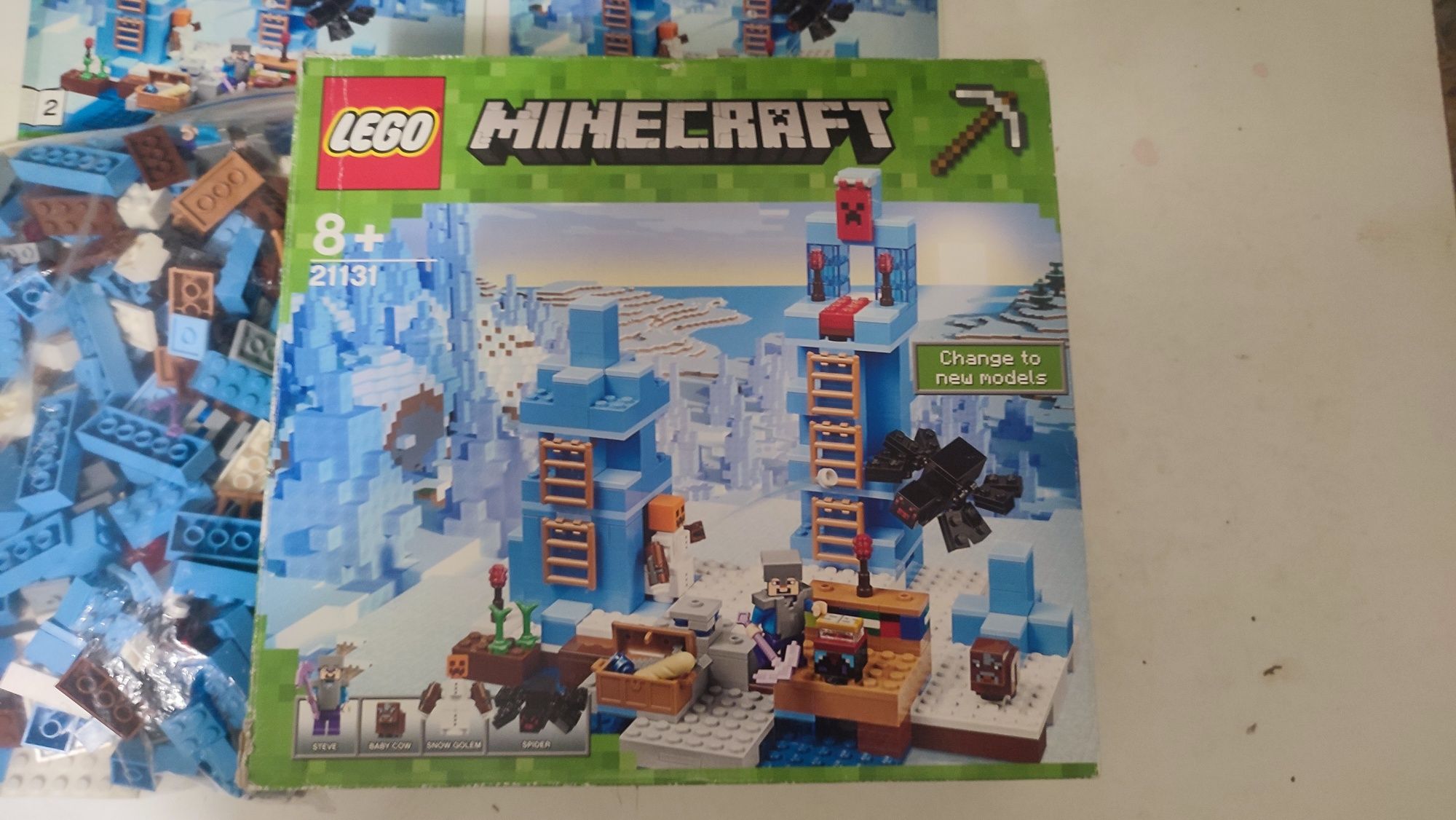 Рідкісний LEGO Minecraft 21131 (Крижані шипи)